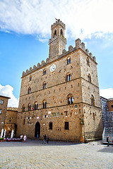 Image showing Volterra town central square