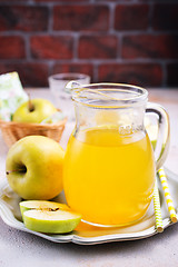 Image showing apple juice in jug