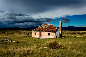 Image showing Old hut in Kosciuszko National Park