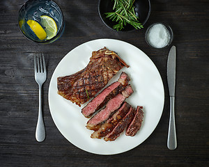 Image showing sliced grilled beef steak