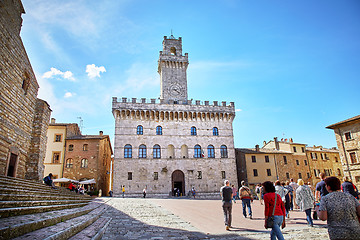 Image showing Palazzo Comunale (Town Hall) in Piazza Grande, Antique Montepulc