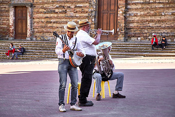 Image showing Street musicians in Montepulciano