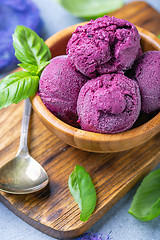 Image showing Bowl of homemade blueberry ice cream.