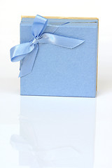 Image showing cyan gift box