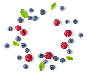 Image showing blueberries and raspberries