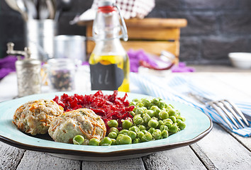 Image showing cutlets with peas