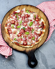 Image showing Prosciutto and Tomatoes Pizza