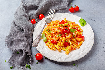 Image showing Pasta with shrimp in tomato sauce.