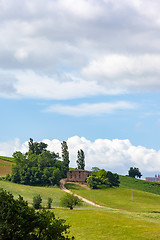 Image showing house near Camerino in Italy Marche