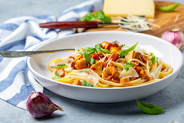 Image showing Linguine with fried wild chanterelles.