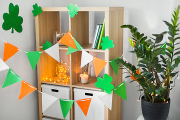 Image showing home interior decorated for st patricks day party