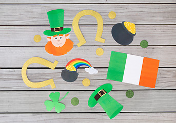 Image showing st patricks day decorations on wooden background