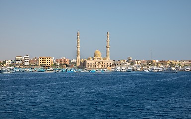 Image showing Mosque at the Red Sea