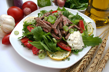 Image showing salad with beef