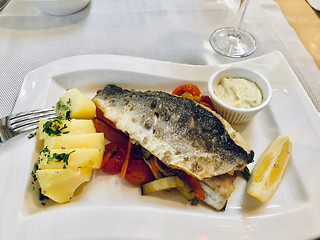 Image showing grilled fish and vegetables