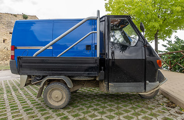 Image showing typical vehicle transporter in Italy