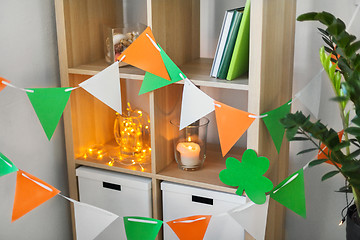 Image showing home interior decorated for st patricks day party