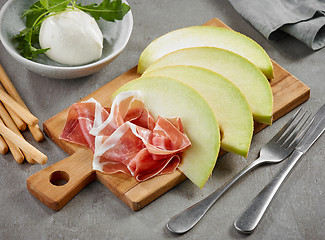 Image showing melon and ham