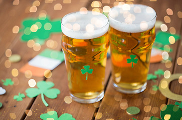 Image showing glasses of beer and st patricks day party props