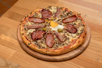 Image showing Proscuitto Pizza Pie