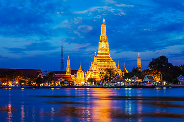 Image showing Wat Arun temple in Bangkok, Thailand in the night