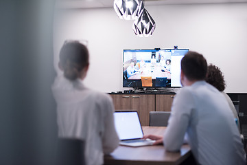 Image showing Startup Business Team At A Meeting at modern office building