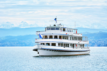 Image showing Motor Boat on Lake