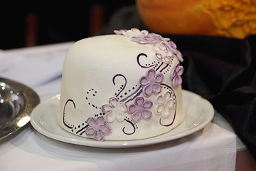 Image showing Floral Cake