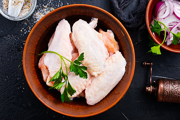 Image showing raw chicken wings