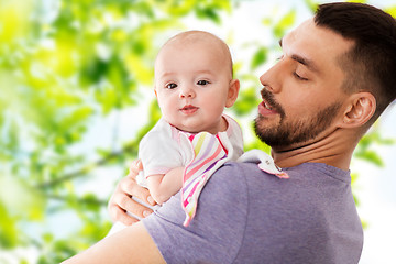 Image showing father with little baby daughter