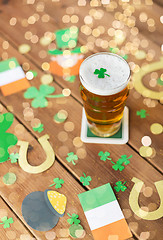 Image showing glass of beer and st patricks day party props