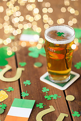 Image showing glass of beer and st patricks day party props