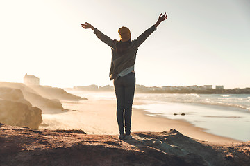 Image showing Woman over the cliff