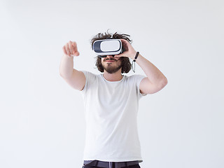 Image showing Man using headset of virtual reality