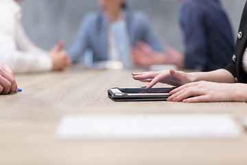 Image showing Businesswoman using tablet