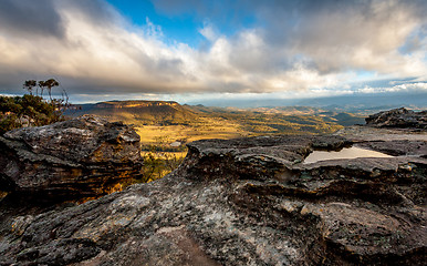 Image showing Ever changing light and  weather across the Blue Mountains lands