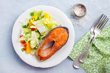 Image showing salmon with salad