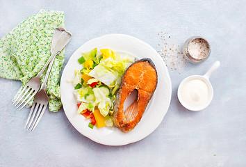 Image showing salmon with salad