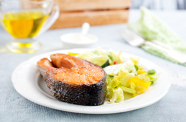 Image showing salmon with salad