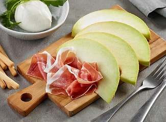 Image showing melon and ham