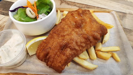 Image showing Delicious plate of fish and chips