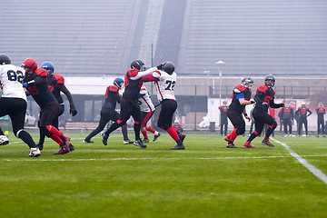 Image showing training match of professional american football players