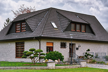 Image showing House in Small City