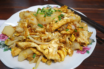 Image showing Fried rice carrot cake with bean sprouts