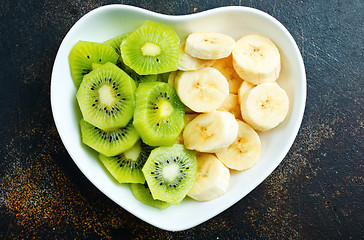 Image showing banana and kiwi