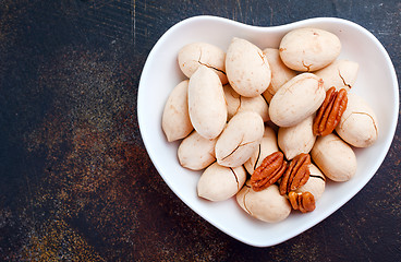 Image showing pecan nuts