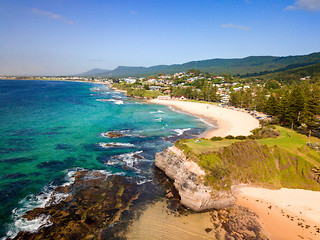 Image showing Coastal beach scene views to Austinmer beach