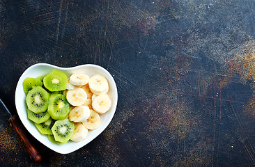 Image showing banana and kiwi