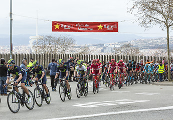 Image showing The Peloton in Barcelona - Tour de Catalunya 2016