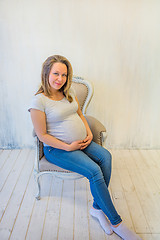 Image showing Beautiful pregnant woman sitting